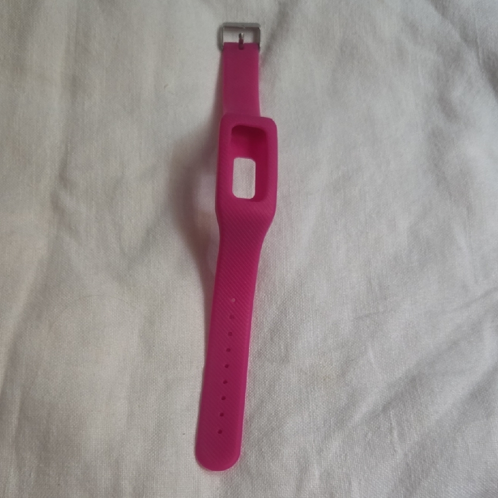 Fitbit One Tracker Silicone Wrist Band ( Fitbit Not Included)
